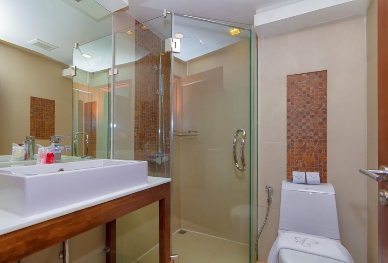 Premium Two-Bedroom Karon Butterfly Suite With Panoramic Sea Views" ภายนอก รูปภาพ